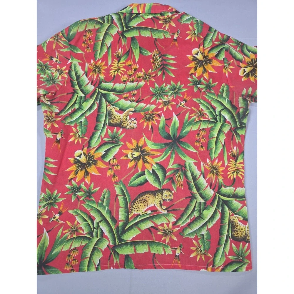 Red Cheetah Print Button Down Men Shirt Large Animal Short Sleeve Oceanaire‎